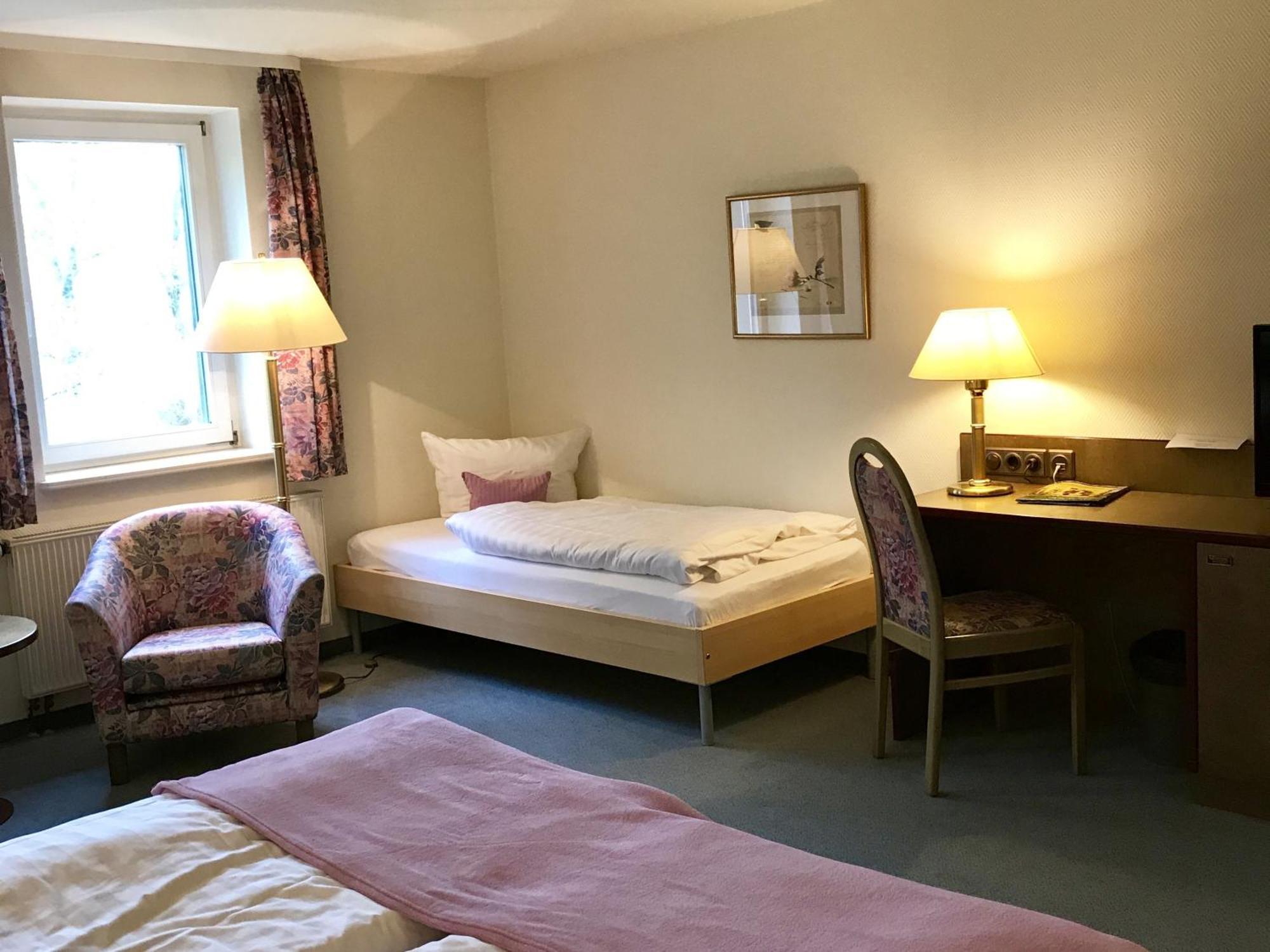 Dein Gutshof Hotel & Ferienwohnungen Görlitz Quarto foto